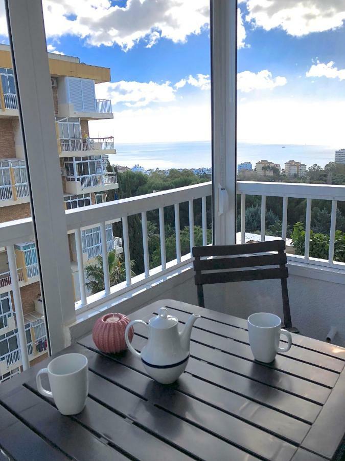 Sea View Apartment Бенальмадена Екстер'єр фото